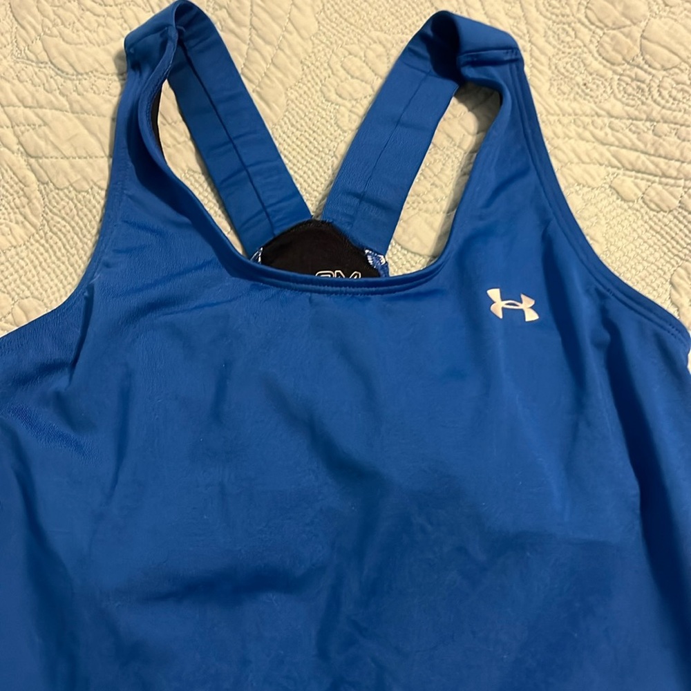 Under Amour running top